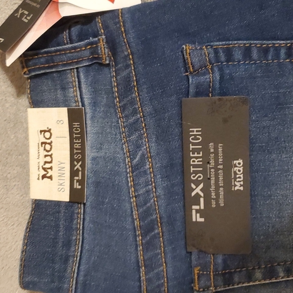 NWT Mudd FLX Stretch Skinny Jeans - Picture 2 of 7